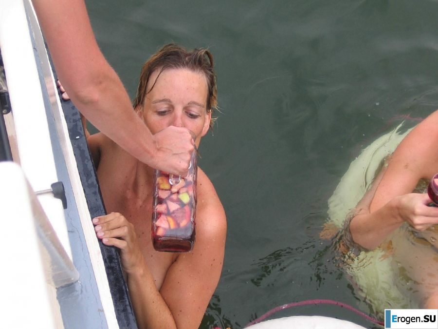 girls are only topless friends. Part 2. Photo 38