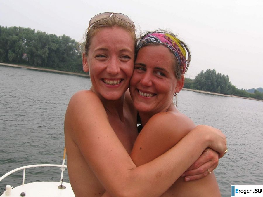 girls are only topless friends. Part 2. Photo 39
