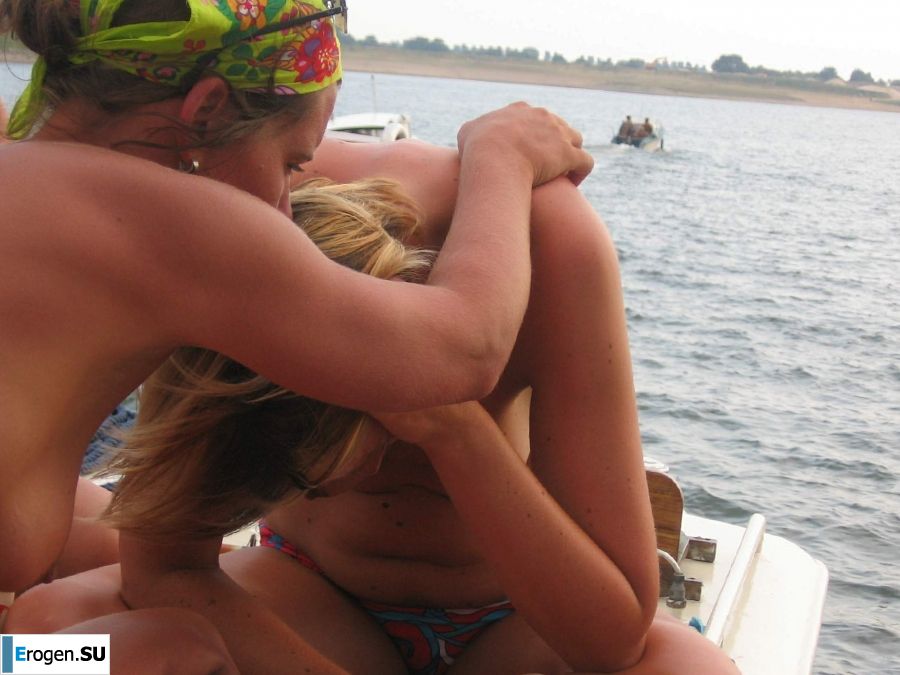 girls are only topless friends. Part 2. Photo 46