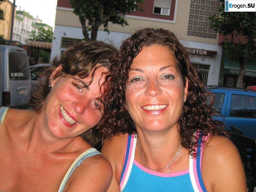 girls are only topless friends. Part 2. Photo 6