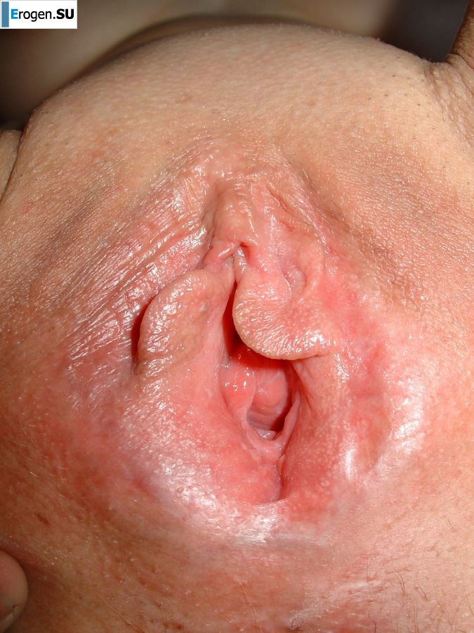 pink bedspreads and someone's pussy. Slide 38