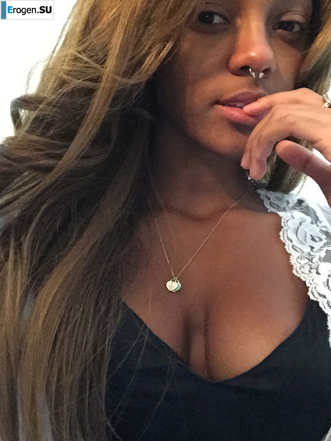 uncut black woman Lezby. Photo 22