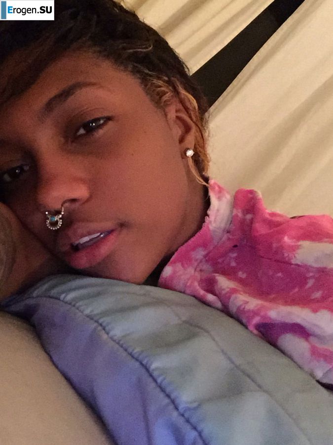 uncut black woman Lezby. Photo 6