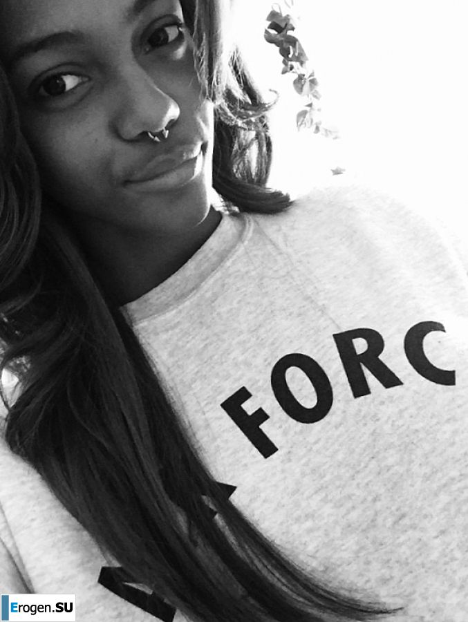 uncut black woman Lezby. Photo 8