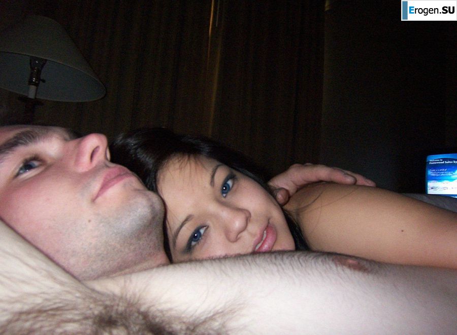 An attractive girl poses for cancer, showing her labia. Photo 8