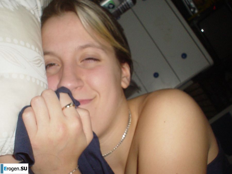 A young student with tattoos was found sleeping after a party. Photo 16