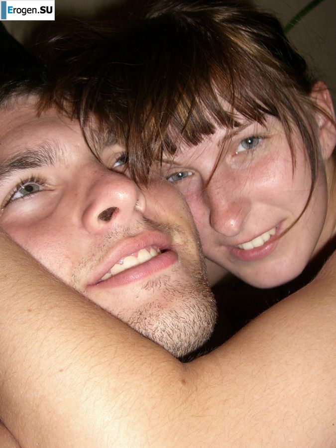 An appetizing student took off everything and showed a shaved pussy. Photo 25