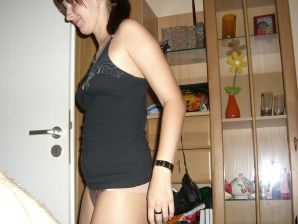 An appetizing student took off everything and showed a shaved pussy. Thumb 7