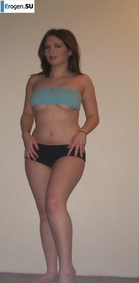 A girl with magnificent hips is spinning in front of the camera. Slide 6