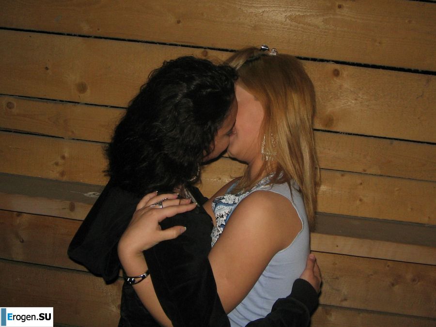 Blonde and brunette kiss and show boobs to each other. Slide 33