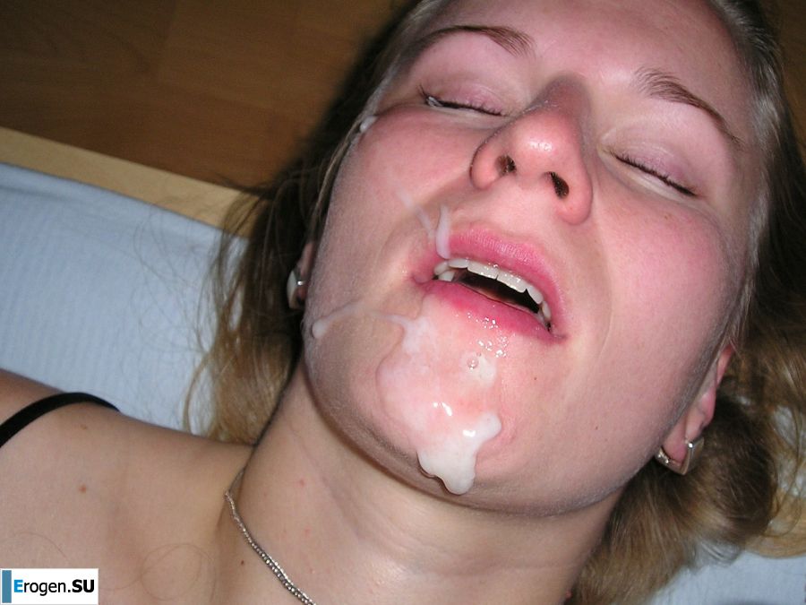 Depraved blonde pleases herself with a vibrator and fingers. Photo 21