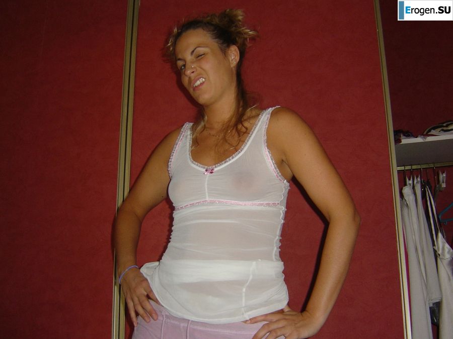 A mature woman changes into a schoolgirl and has sex. Slide 19