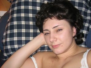Кучерявая зрелая красотка не стесняется заниматься сексом на камеру. Эскиз 19