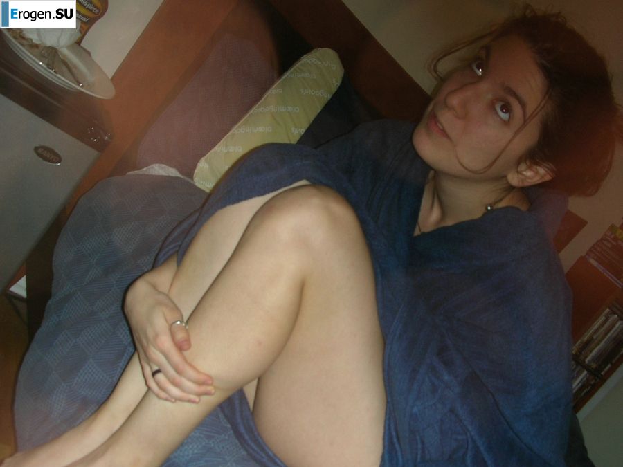 A young woman in red drank and undressed on camera. Slide 26