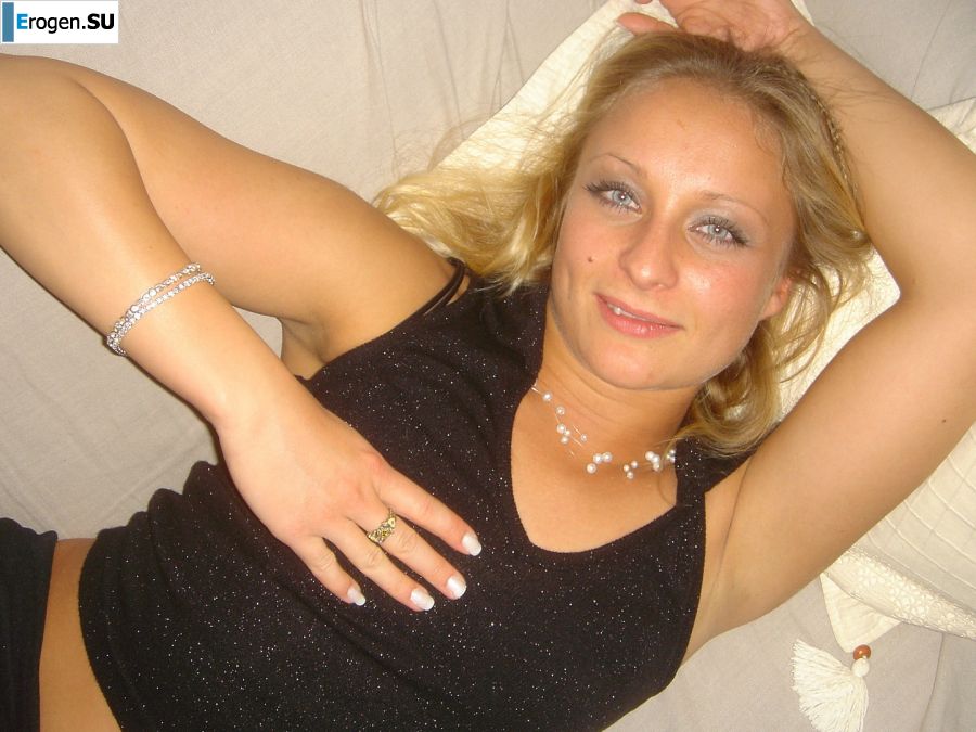 Cute blonde in pink panties showed tight boobs. Part 3. Slide 22