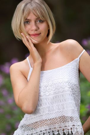 Lana Lane in Spring Beauties. Thumb 2