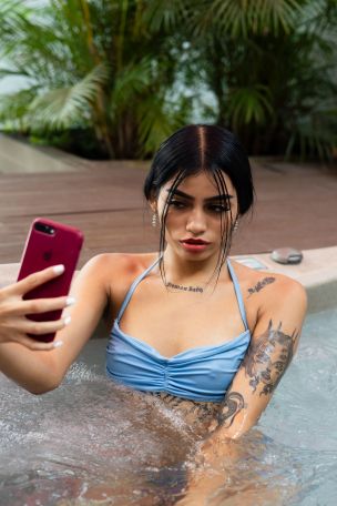 Sofia in Jacuzzi Lover. Thumb 2