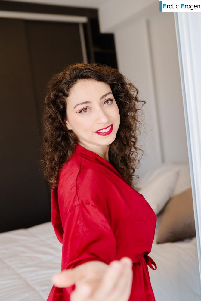 Eloisahonorato in I See Red. Picture 1