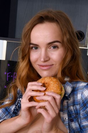 Eva Jolie in My Appetite. Thumb 7