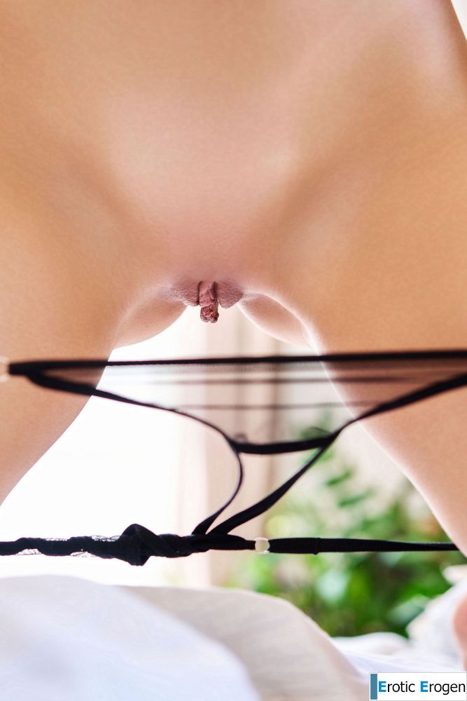 Yenn Cat in Naughty Surprise. Слайд 24