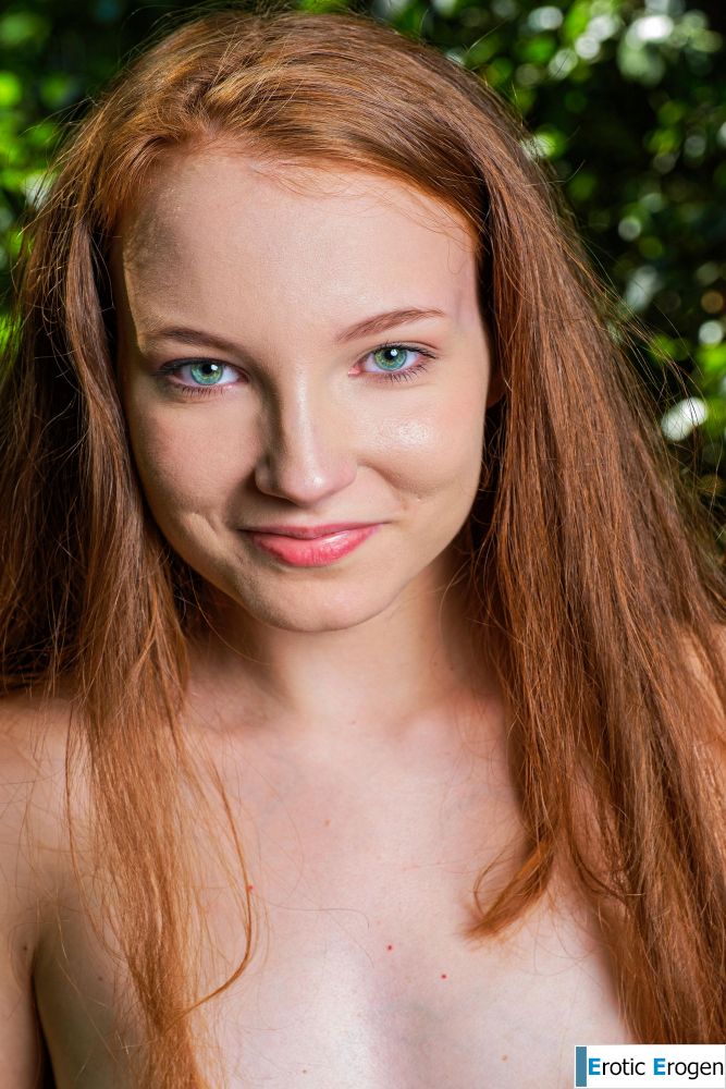 Lola Jolie in Sexy. Picture 28