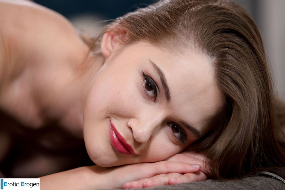 Sonya Blaze in Bedroom Eyes. Picture 40