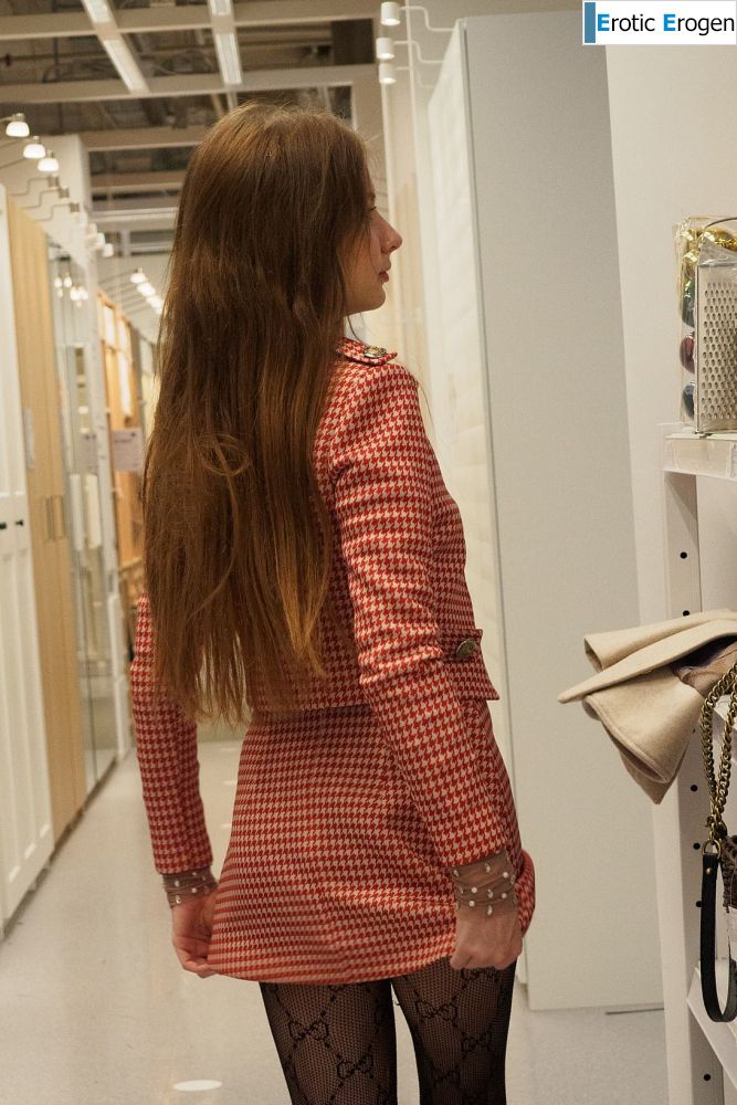 Liana Rainer in Nice Stuffies. Фото 18