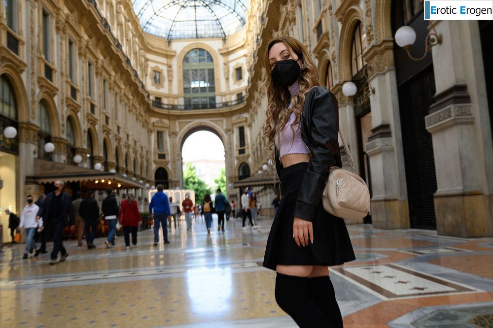 Meleida Tosca in Milano Moda Donna. Slide 4