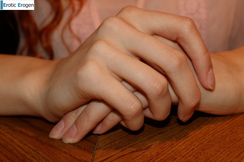 Kari Pitinova in Arm Wrestles Wife. Picture 35