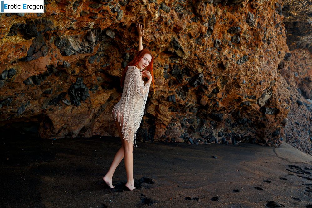 Janey in Hot Rocks. Picture 1