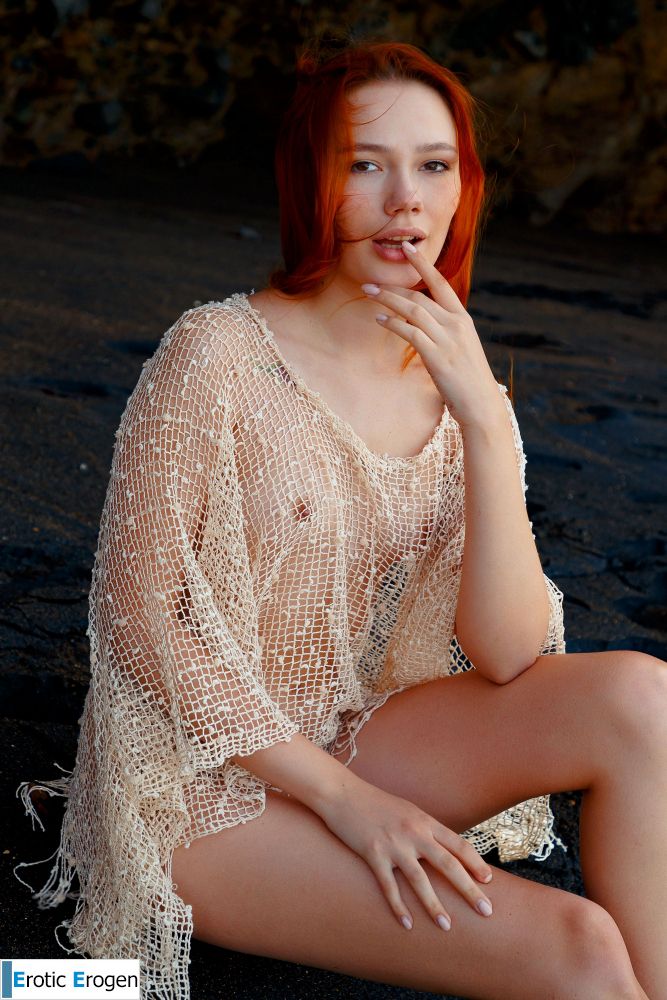 Janey in Hot Rocks. Picture 8