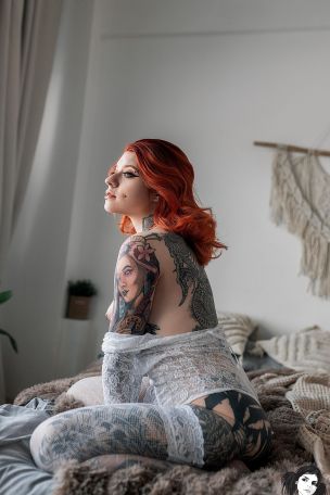Redd in Delicate Lace. Thumb 13