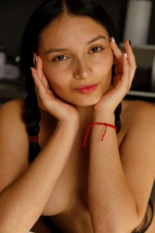 Luisa Medrano in Where Am I At. Thumb 15