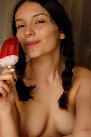 Luisa Medrano in Where Am I At. Thumb 30