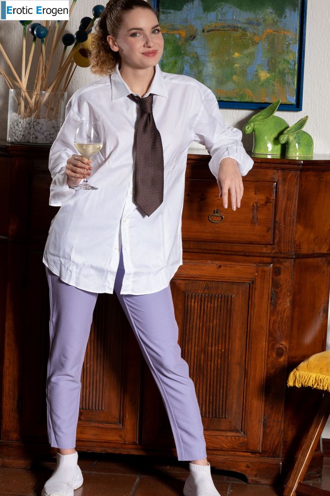 Guinevere Huney in Androgynous Style. Слайд 2