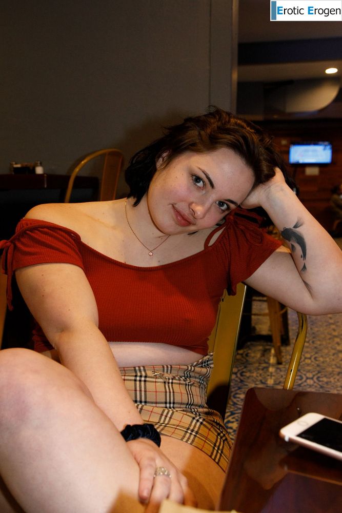  Jenna Phillips in Papalote Portraits. Picture 1