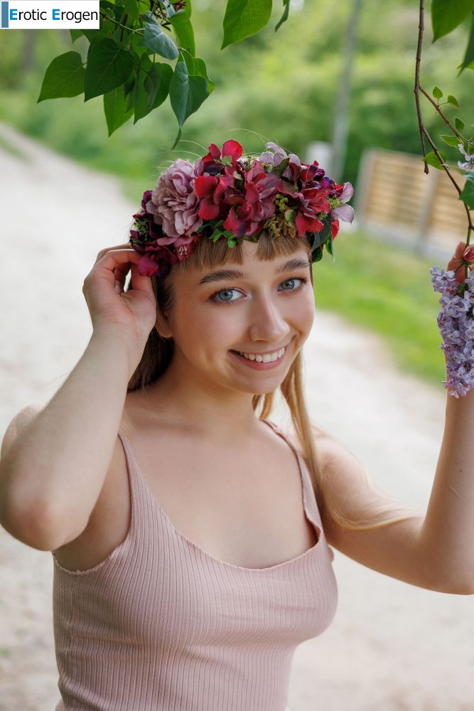 Arete in Spring Flower. Picture 1