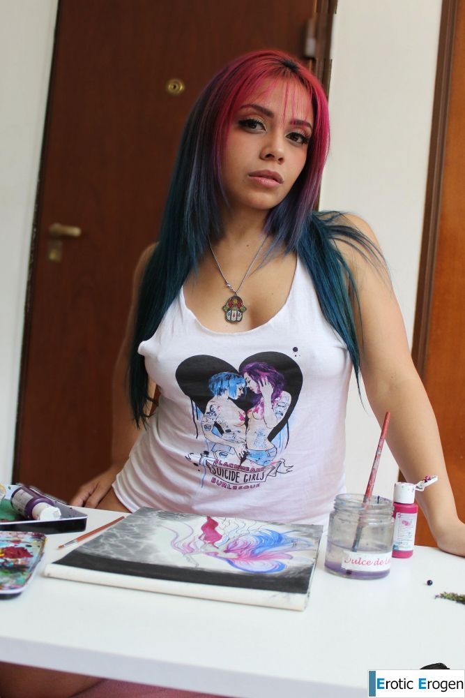 Jhosi in Prismatic. Picture 2