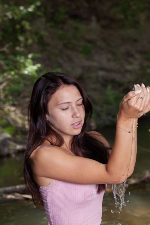 Melania in Gentle Stream. Thumb 4