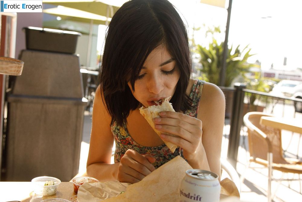 Camila Gomez in Photos With Friends. Picture 34