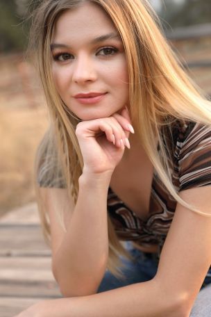 Stefani in Postcard From Mazama. Part 2. Thumb 15