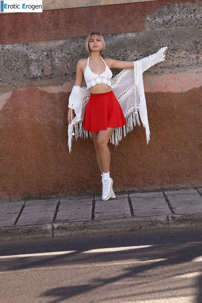 Lana Lane in Postcard From Funchal. Слайд 39