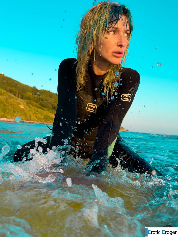 Luxes in Let Me Surf. Picture 4