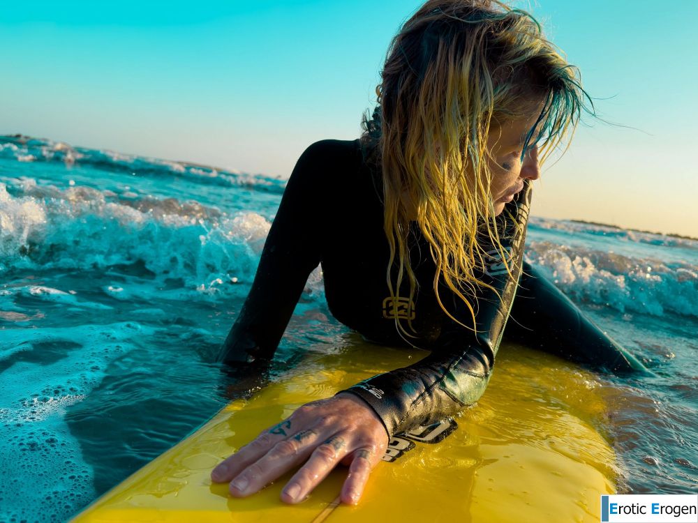 Luxes in Let Me Surf. Picture 7