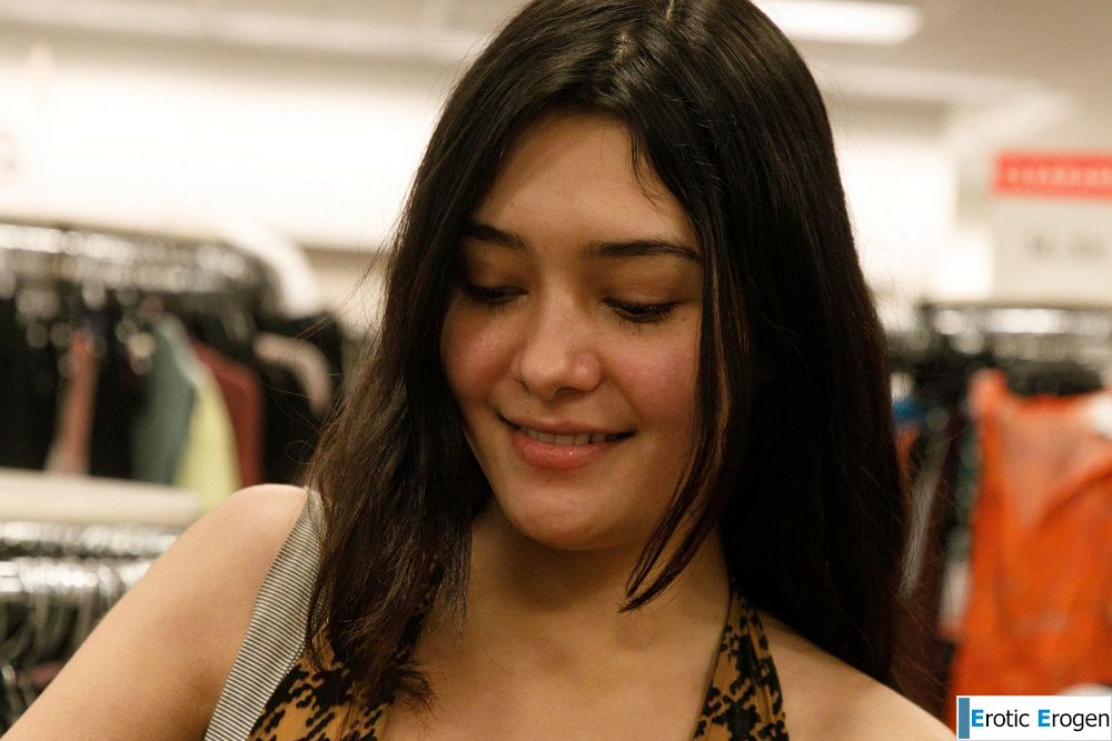 Soledad Lomas in In Nordstrom Rack. Слайд 9
