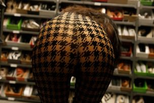 Soledad Lomas in In Nordstrom Rack. Thumb 41