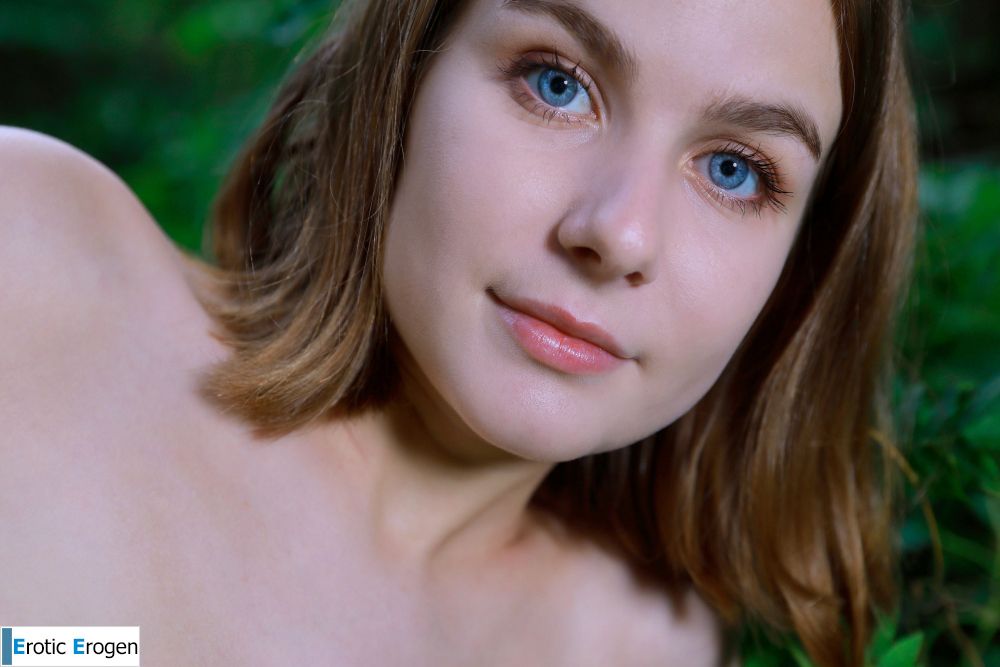Helana in Seclusion. Picture 20