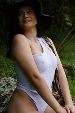 Pamela Cuevano in Bug Bytes. Thumb 7