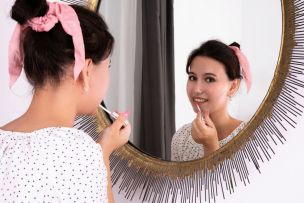 Bella in Mirror Game. Эскиз 1