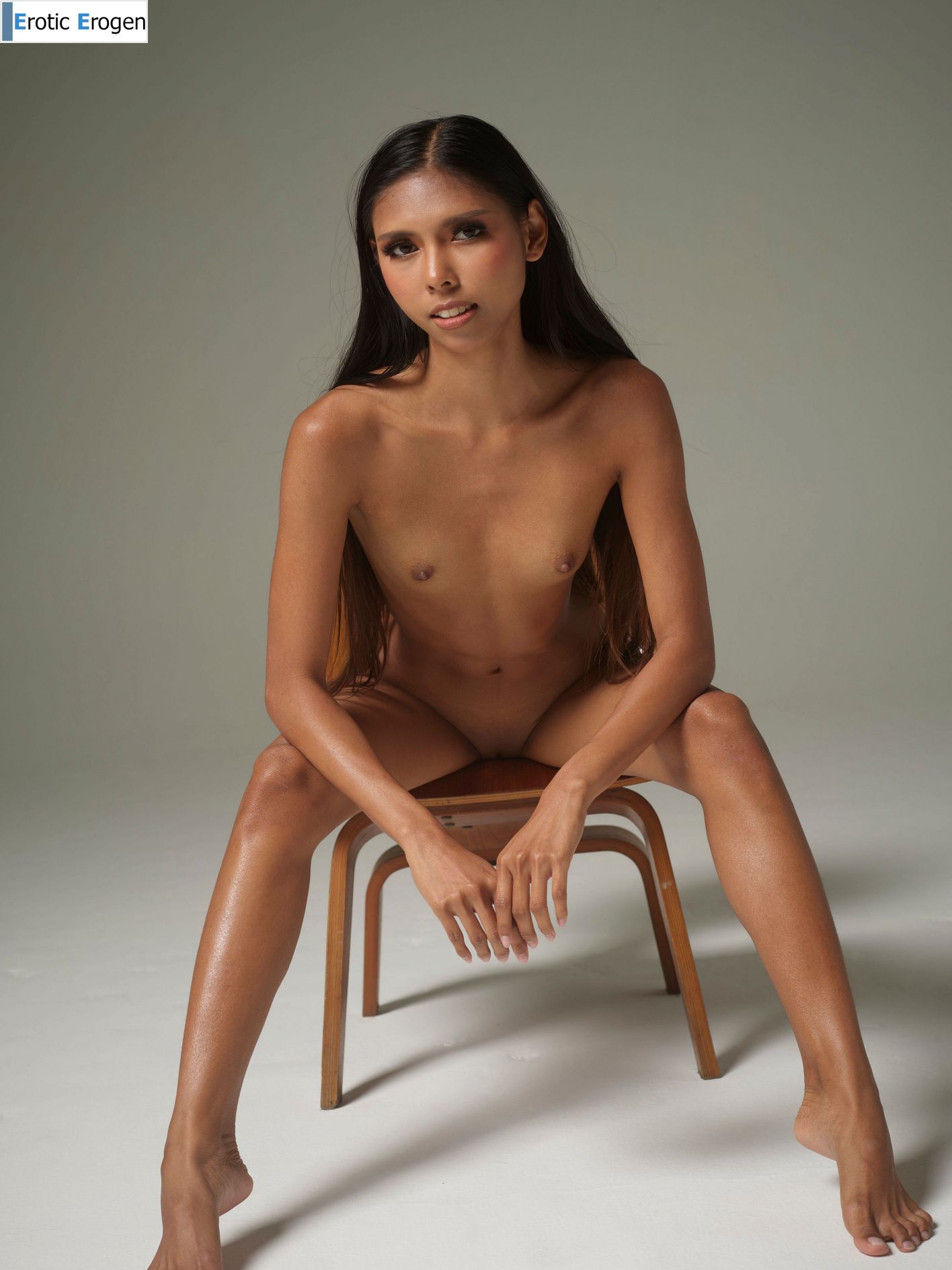 Allie Asia in Erotic Art. Picture 16